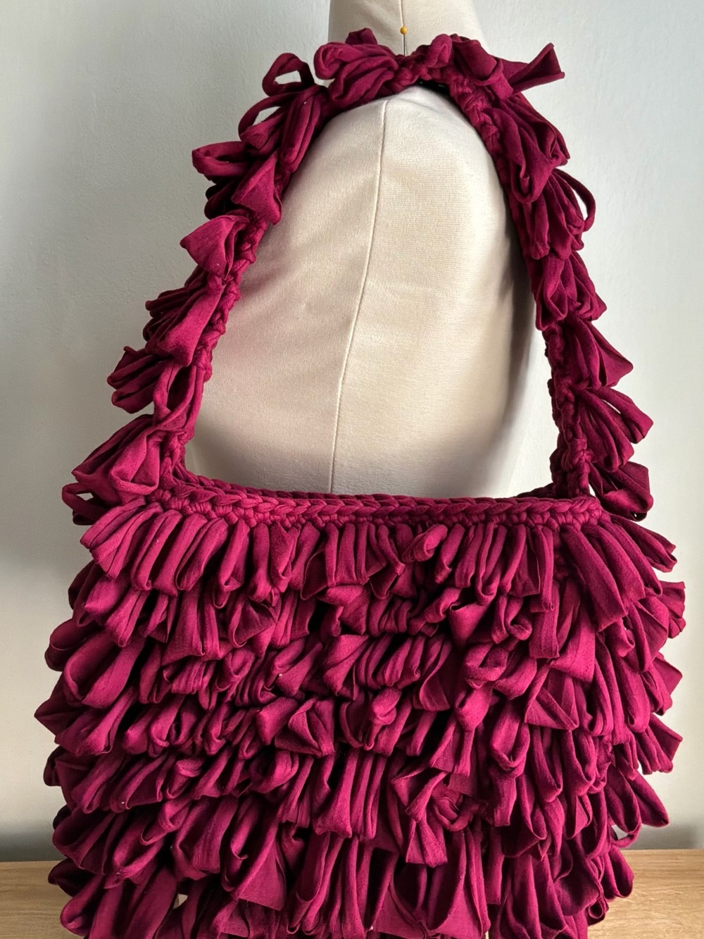 Ruffled Shoulder Bag in burgundy